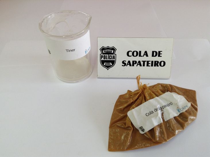 Amostra de cola de sapateiro