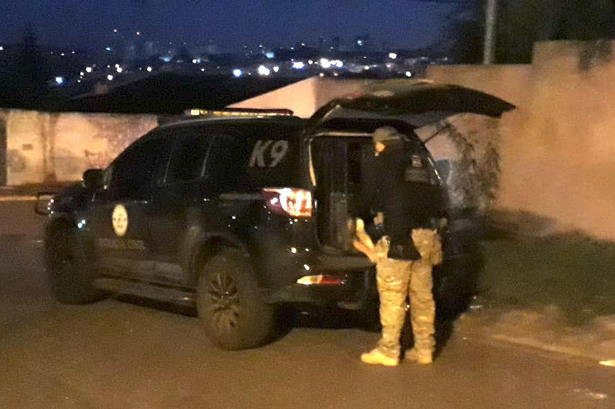 PCPR e PMPR cumprem 12 mandados de busca e apreensão contra tráfico de drogas em Maringá