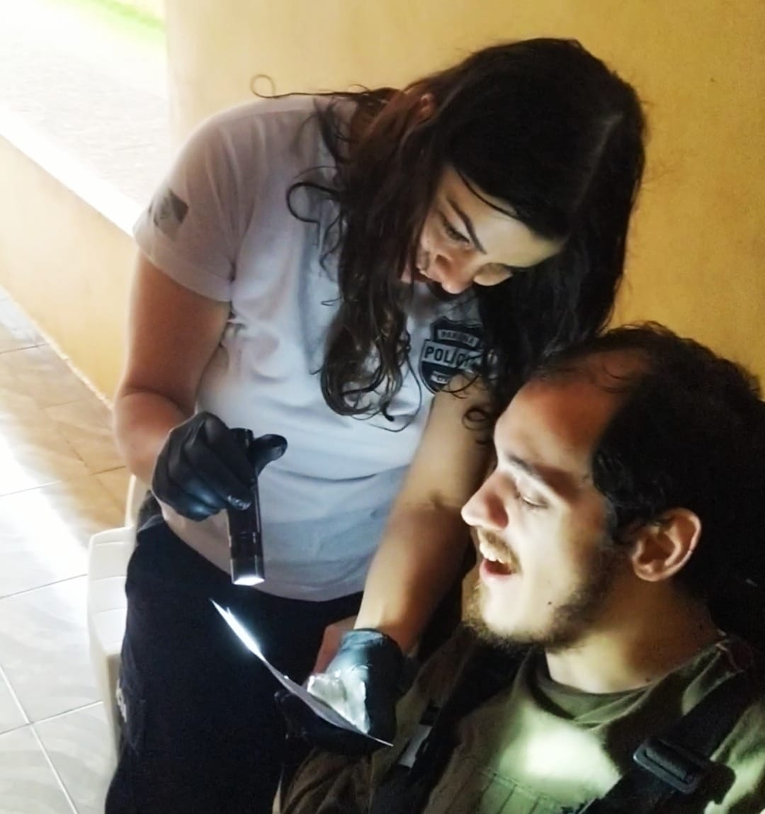 PCPR visita jovem e realiza sonho de conhecer agentes de segurança pública