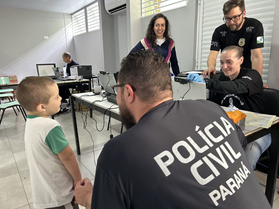 PCPR leva serviços aos alunos da Associação de Pais e Amigos dos Excepcionais em Foz do Iguaçu