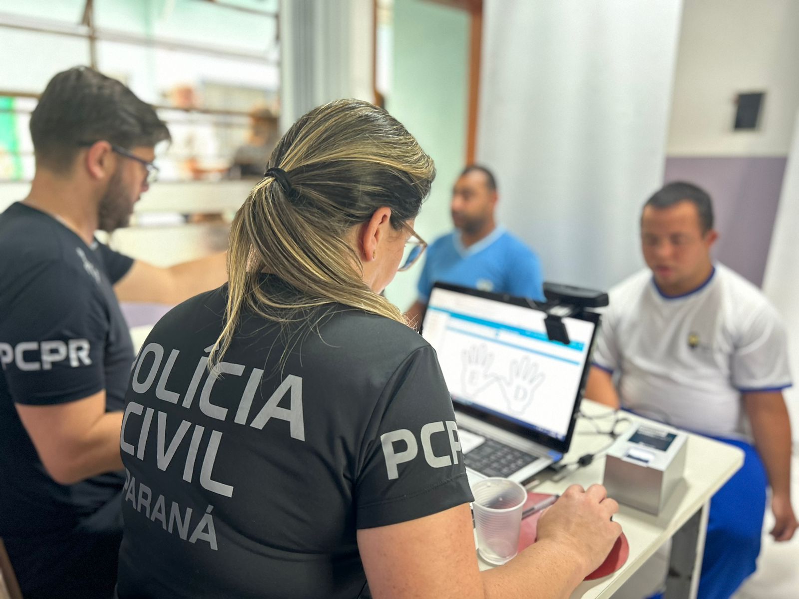 PCPR na Comunidade leva serviços de polícia judiciária aos bairros Pinheirinho e Santa Cândida em Curitiba