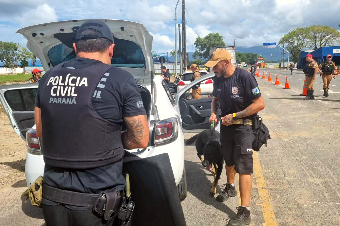 Com abordagens, forças policiais promovem primeira ação do Verão Maior Paraná