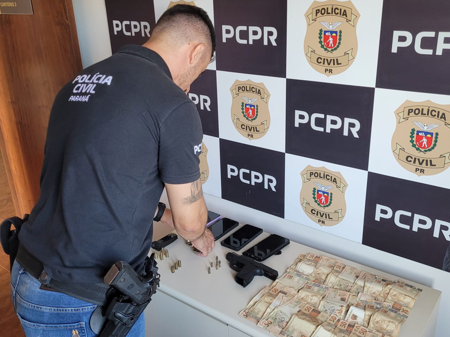 PCPR prende homem por receptação e porte ilegal de arma de fogo em Carlópolis