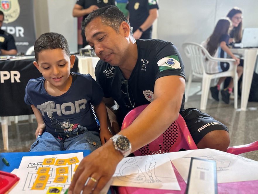 PCPR na Comunidade leva serviços de polícia judiciária para população de Londrina e Apucarana