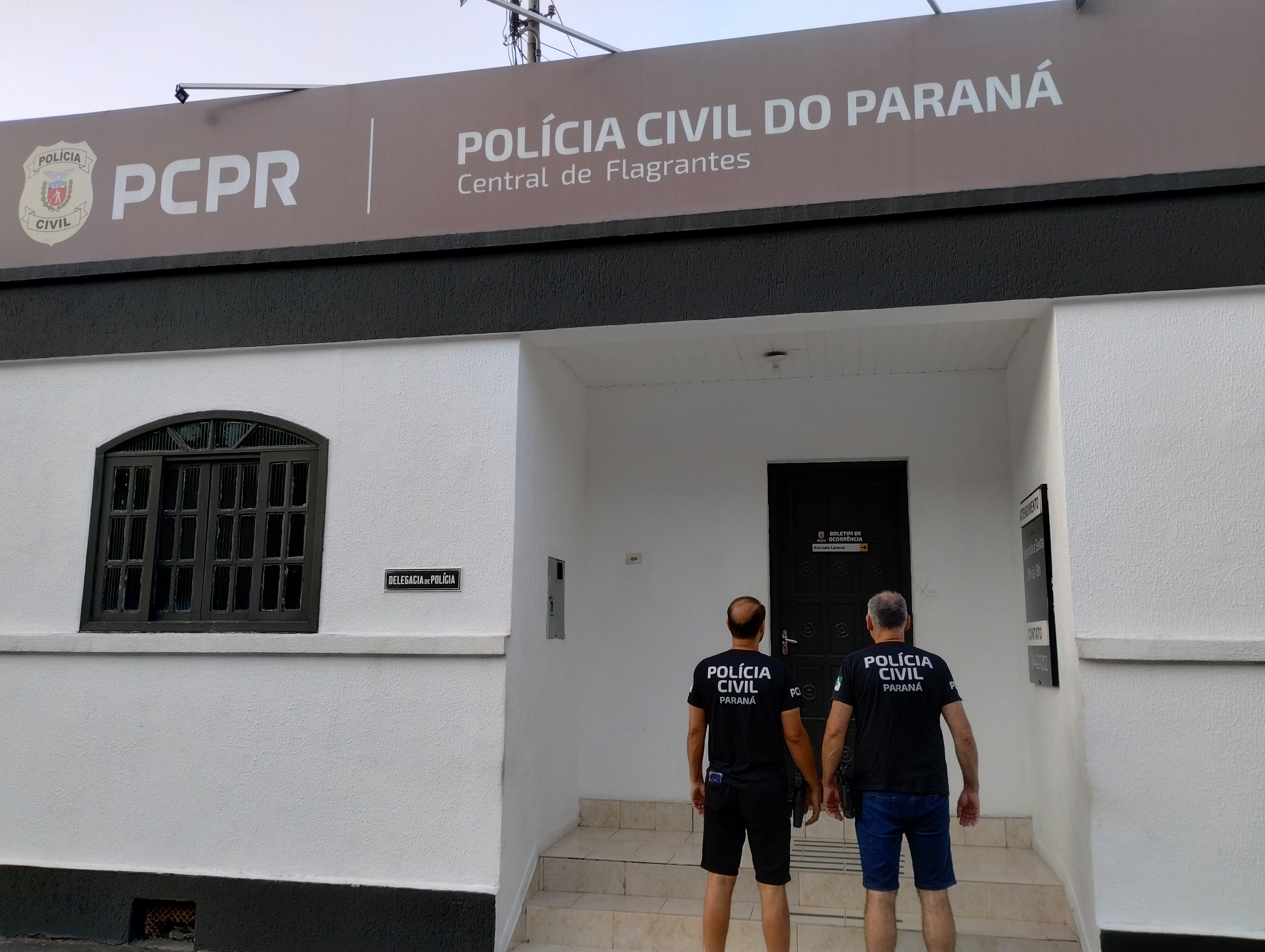 PCPR cumpre mandado de prisão contra suspeito de roubo em Guaratuba