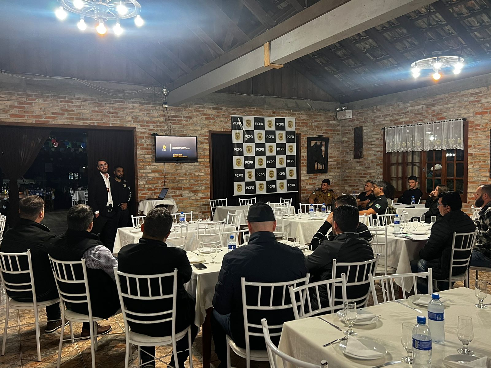 PCPR promove encontro entre forças de segurança pública e comerciantes em Almirante Tamandaré