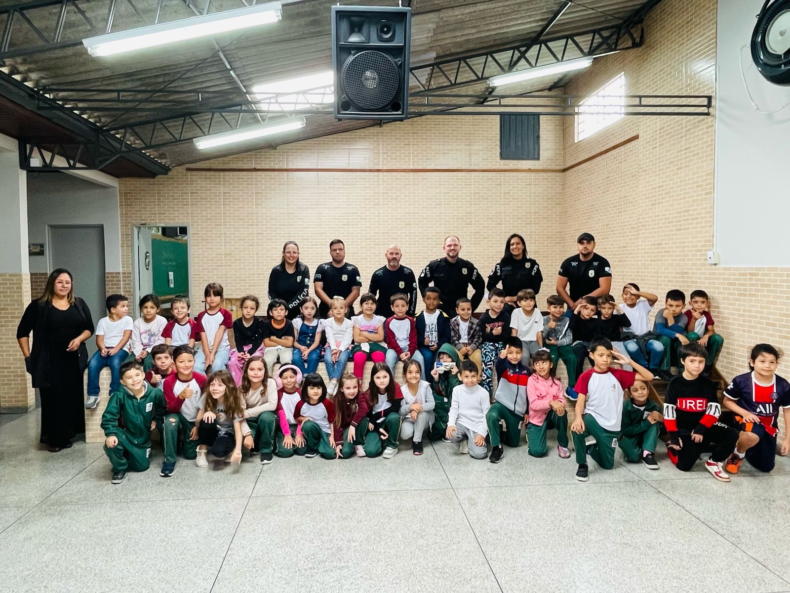 PCPR realiza ação de Páscoa em escola municipal de Colombo