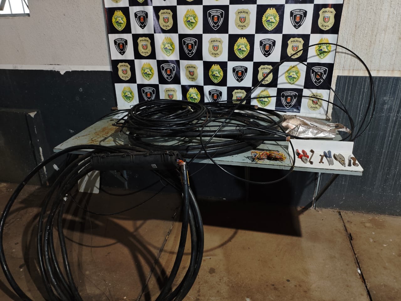 PCPR prende suspeitos de furto de cabos telefônicos e de internet em Maringá