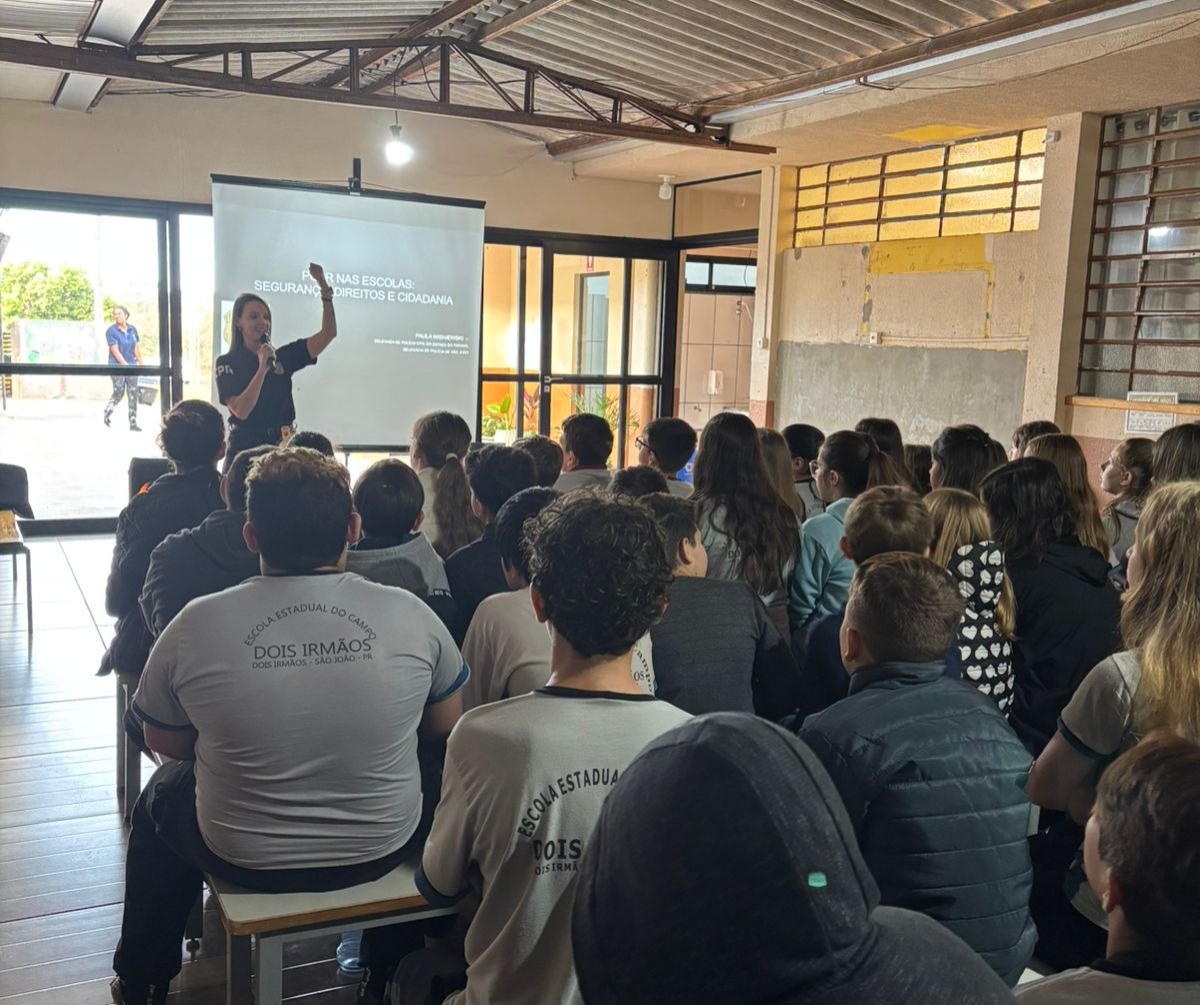 PCPR realiza palestra em escola para alunos sobre segurança, direitos e cidadania no interior de São Jorge do Oeste
