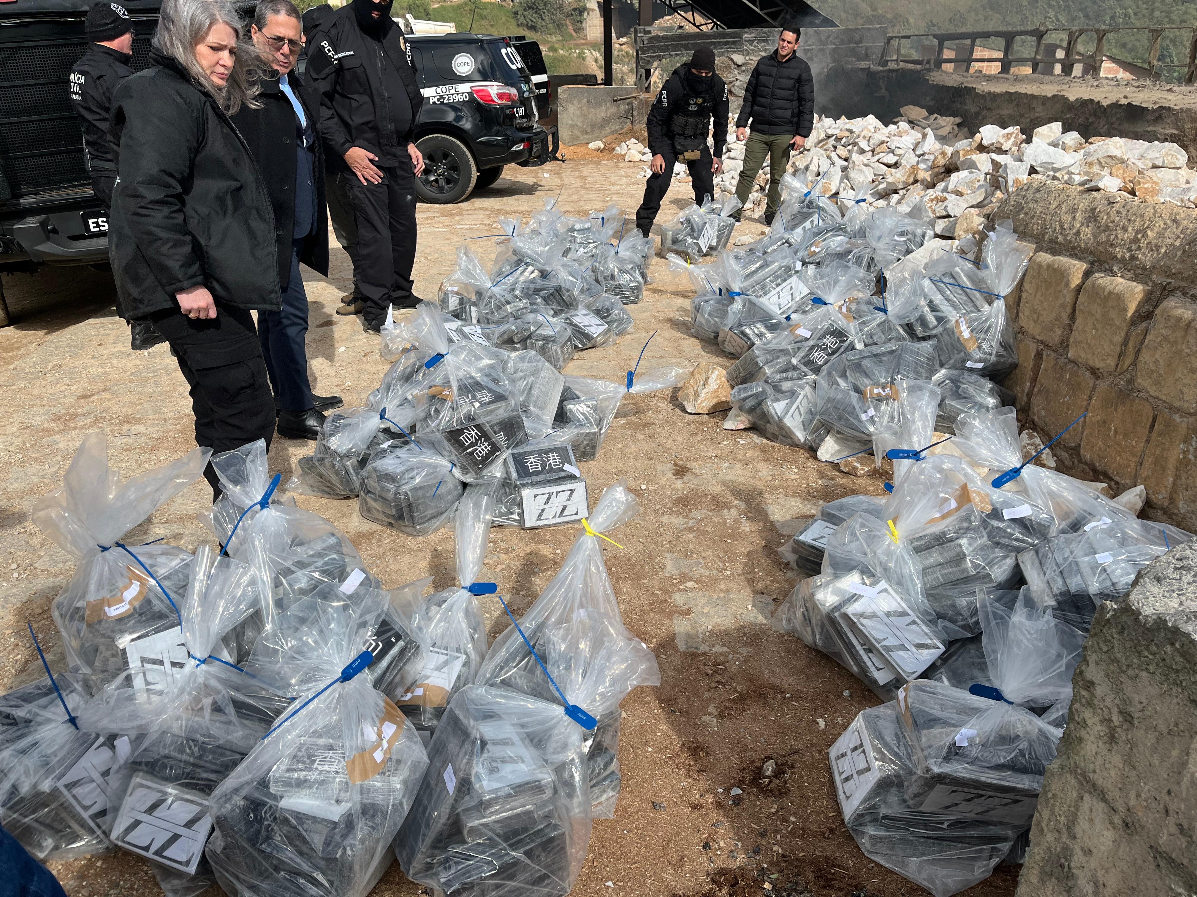PCPR incinera maior carga de cocaína já apreendida em Curitiba