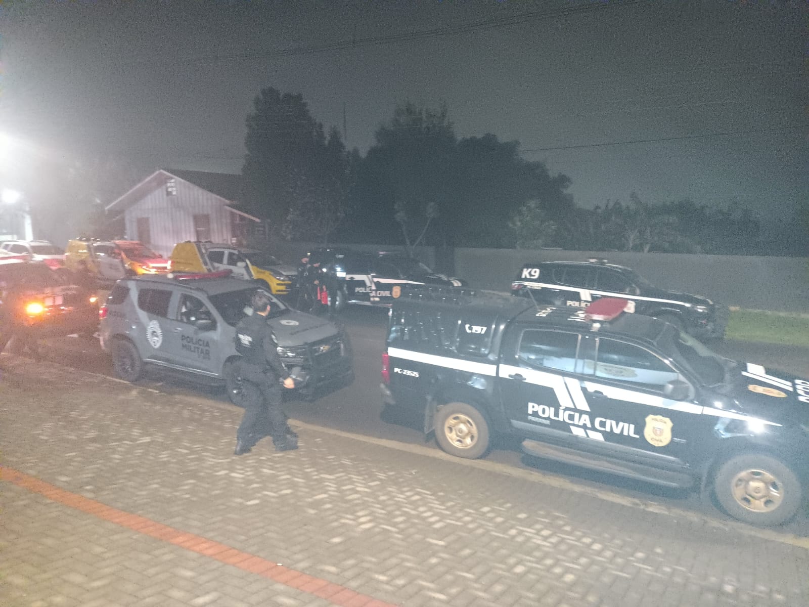 PCPR e PMPR prendem sete pessoas em operação contra o tráfico em Coronel Vivida
