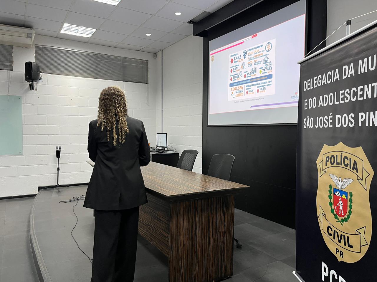 PCPR realiza palestra em alusão ao Agosto Lilás em empresa de Curitiba