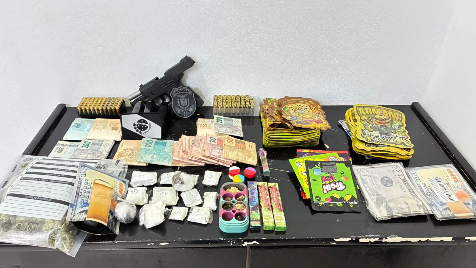 PCPR e PCSC prendem homem por tráfico de drogas durante operação em Balneário Camboriú