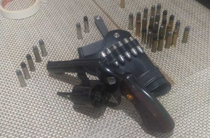 PCPR prende homem por posse irregular de arma de fogo em Londrina