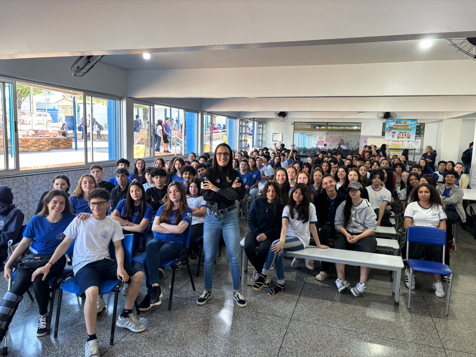 PCPR promove palestra em escola sobre conscientização sobre violência contra mulher em Foz do Iguaçu