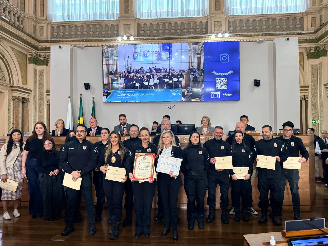 PCPR é homenageada na Câmara Municipal pelo trabalho da Delegacia da Mulher de Curitiba
