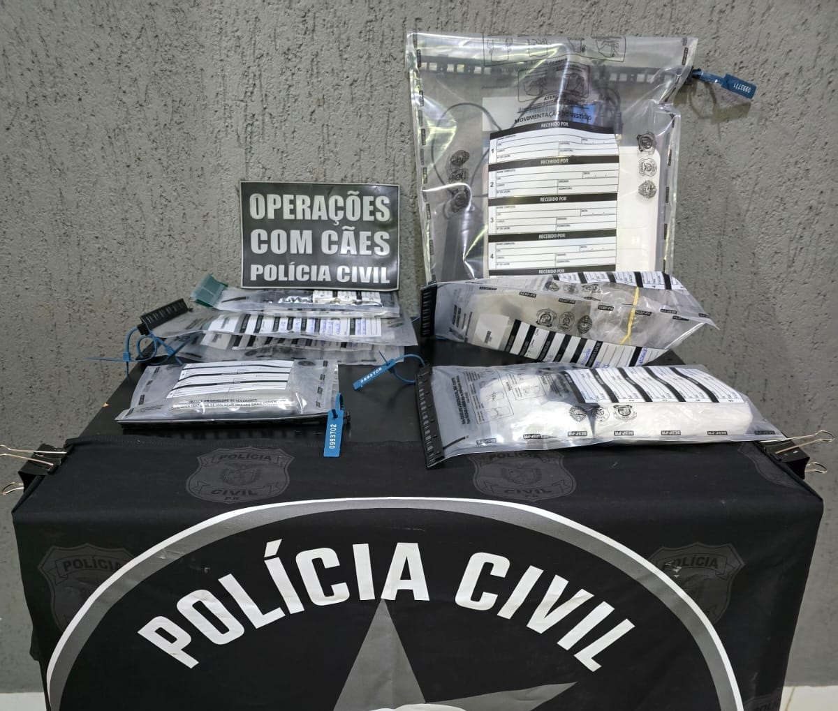 PCPR desarticula esquema de delivery de drogas e prende quatro pessoas em Santa Terezinha de Itaipu