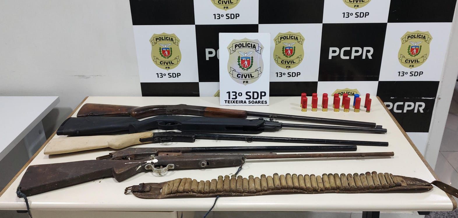 PCPR prende homem em flagrante por posse irregular de arma de fogo e por violência psicológica em Teixeira Soares