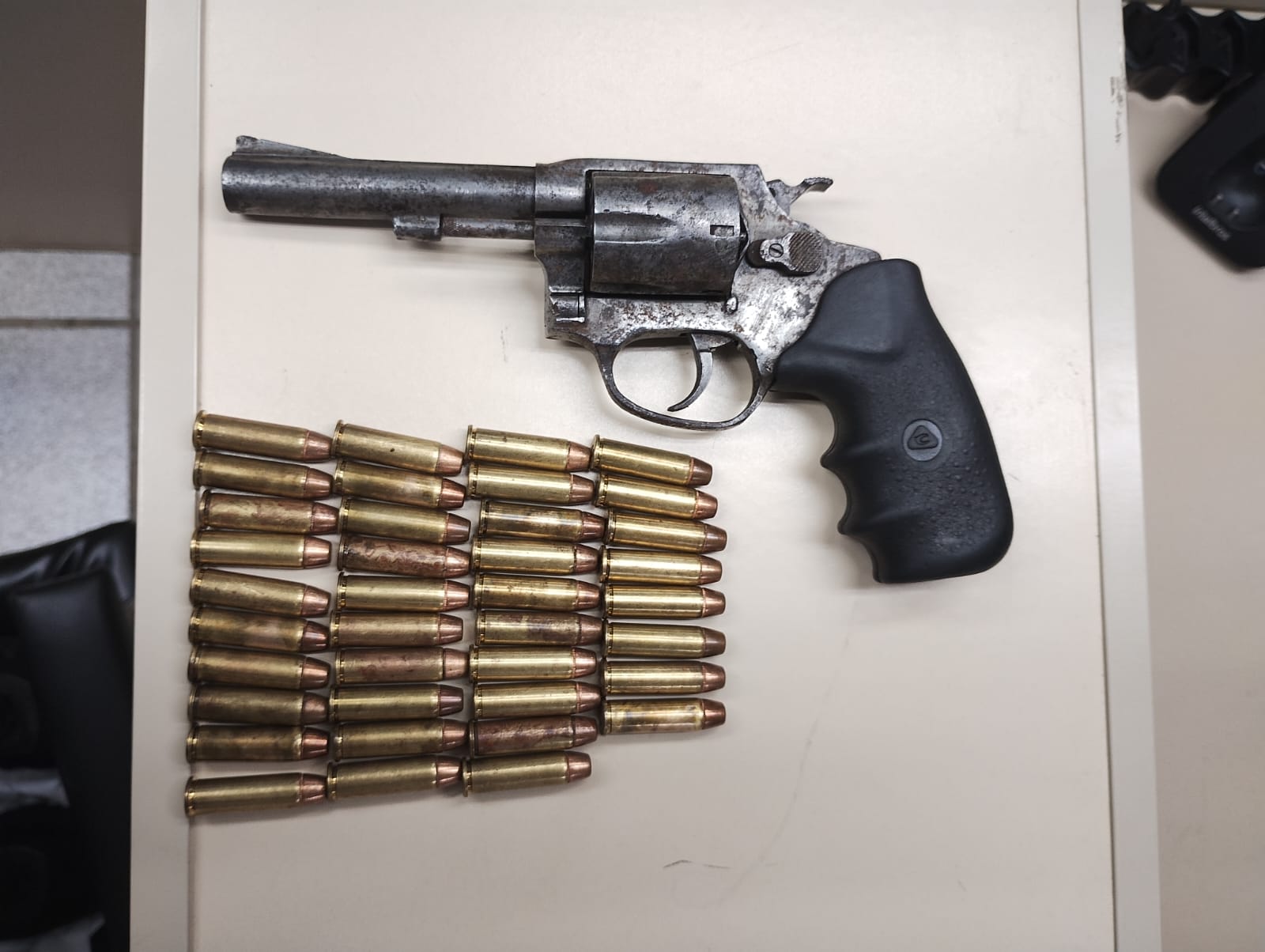 PCPR apreende arma de fogo e munições durante ação em Ponta Grossa  