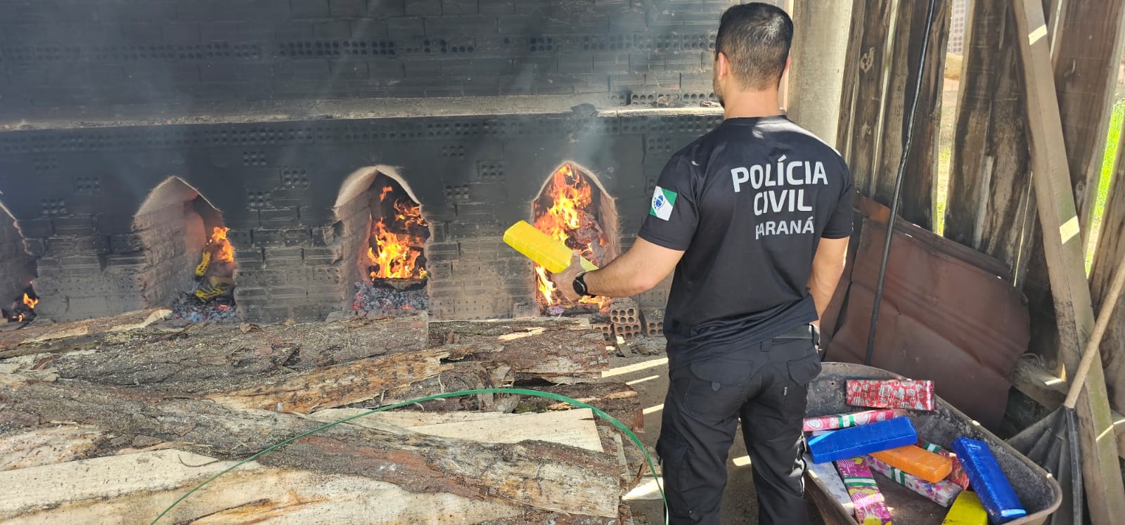 PCPR incinera aproximadamente três toneladas de drogas em São José dos Pinhais