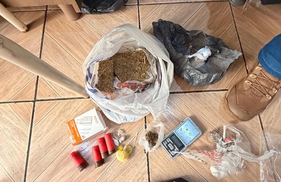 PCPR apreende entorpecentes e munições em ação contra o tráfico de drogas em Ibiporã