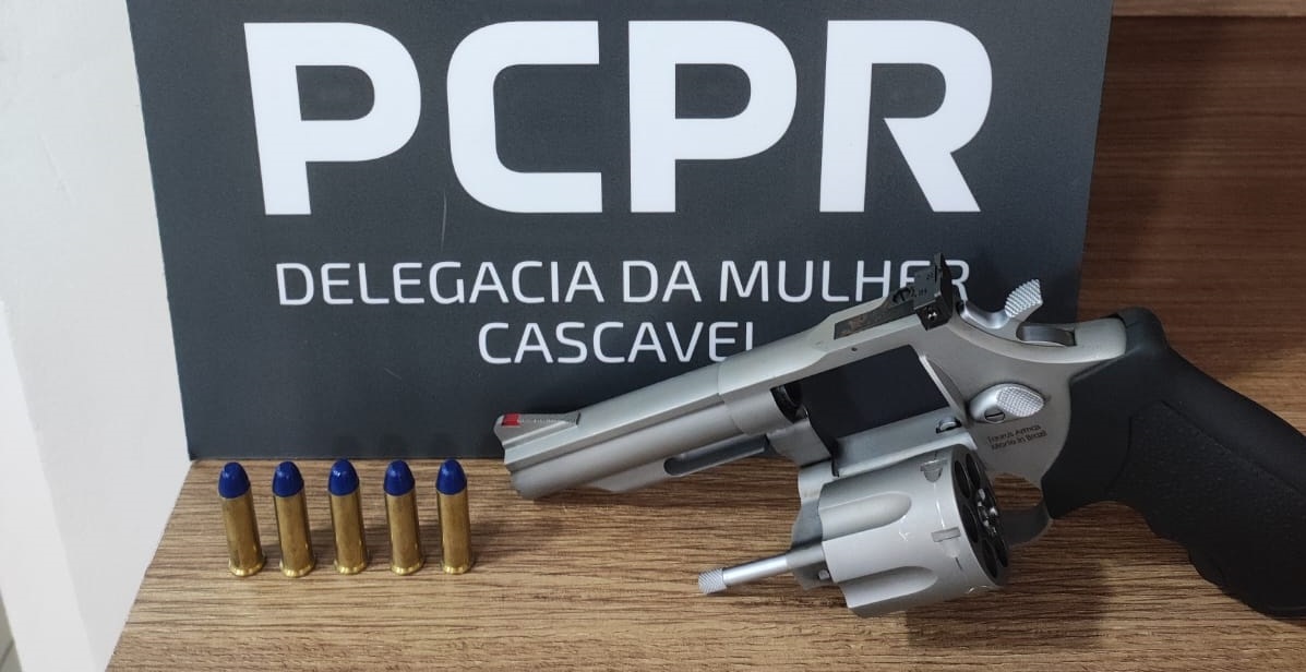 PCPR apreende duas armas de fogo durante cumprimentos de mandados em Cascavel 