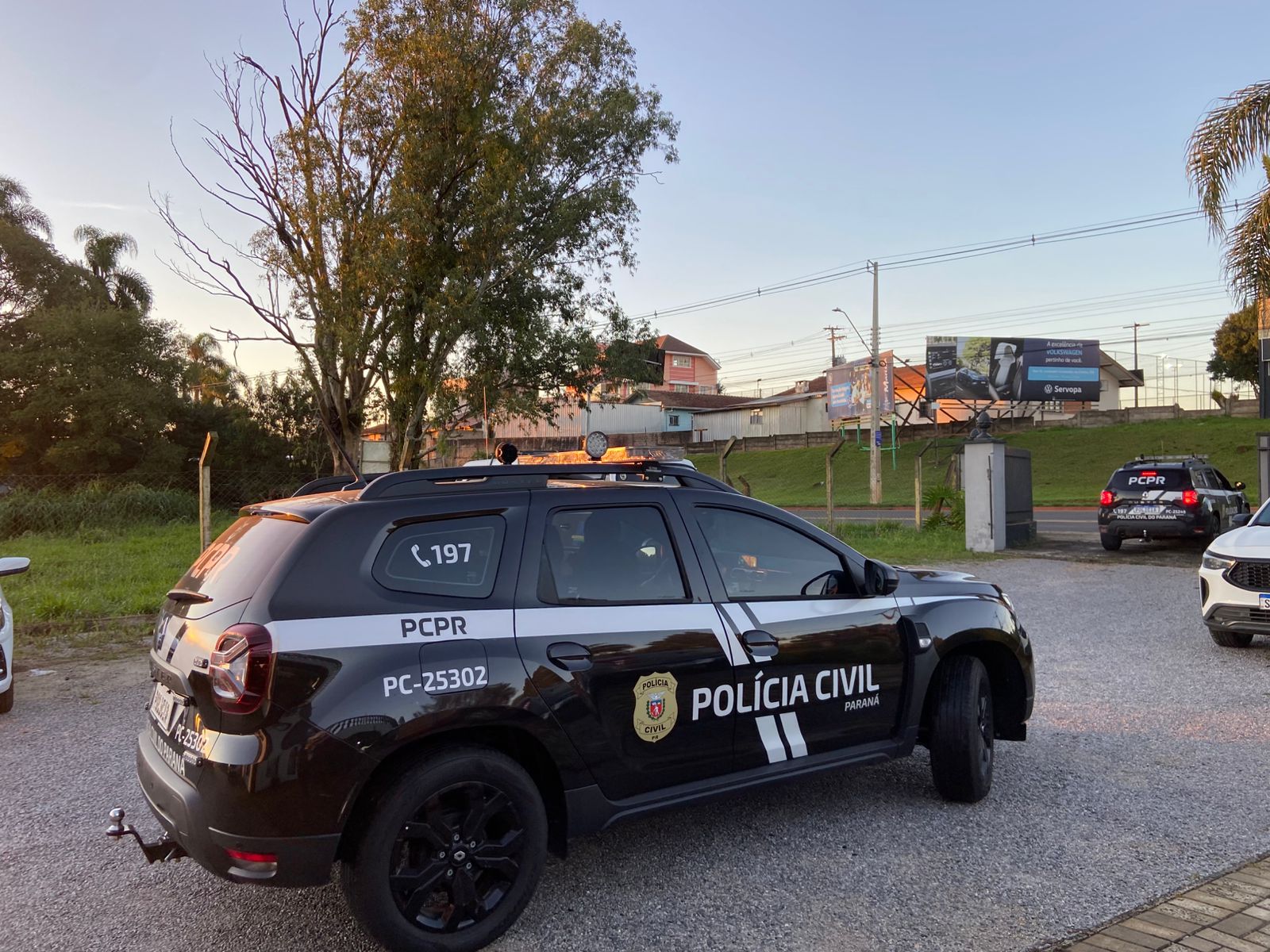 PCPR prende dois durante operação contra fraude em licitações e lavagem de dinheiro em Carambeí
