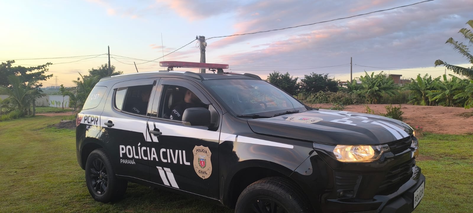 PCPR prende quatro pessoas em ação contra furtos de caminhonetes em Umuarama 