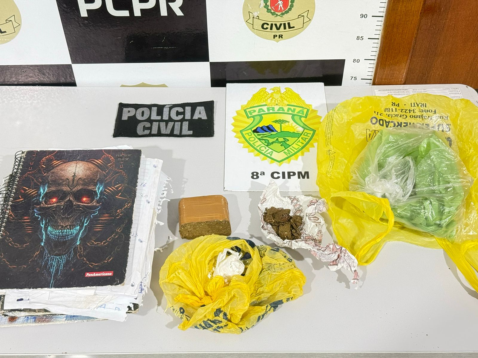 PCPR e PMPR prendem mulher por tráfico de drogas durante cumprimento de mandado em Irati