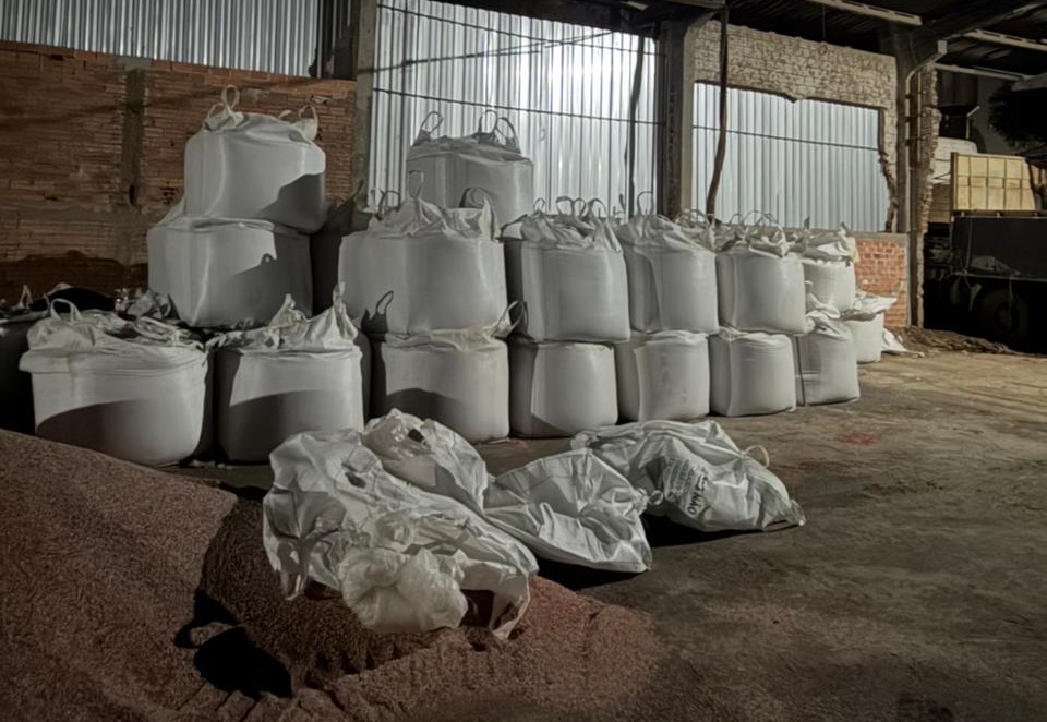 PCPR prende 7 pessoas e apreende maquinário para adulteração de fertilizantes em Ponta Grossa