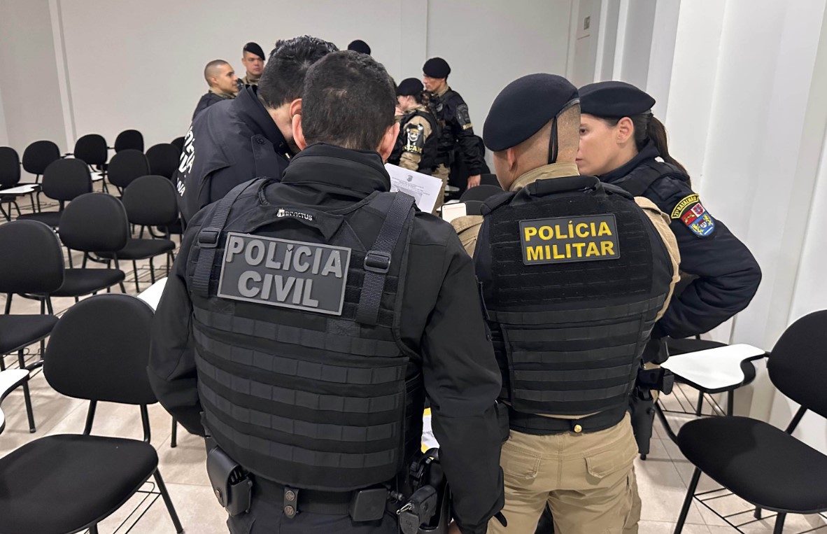 PCPR e PMPR prendem quatro pessoas durante operação contra o tráfico de drogas em Porto Amazonas 
