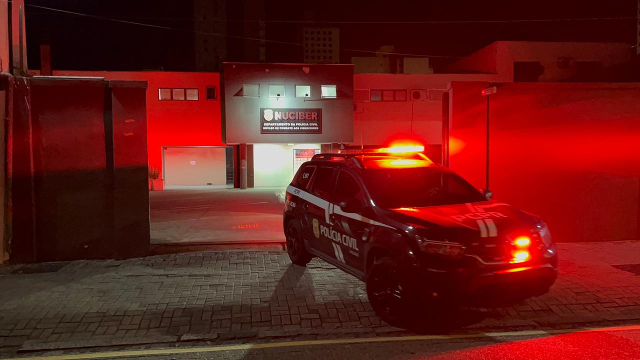 PCPR cumpre mandado contra investigado por extorsão sexual na internet em Curitiba