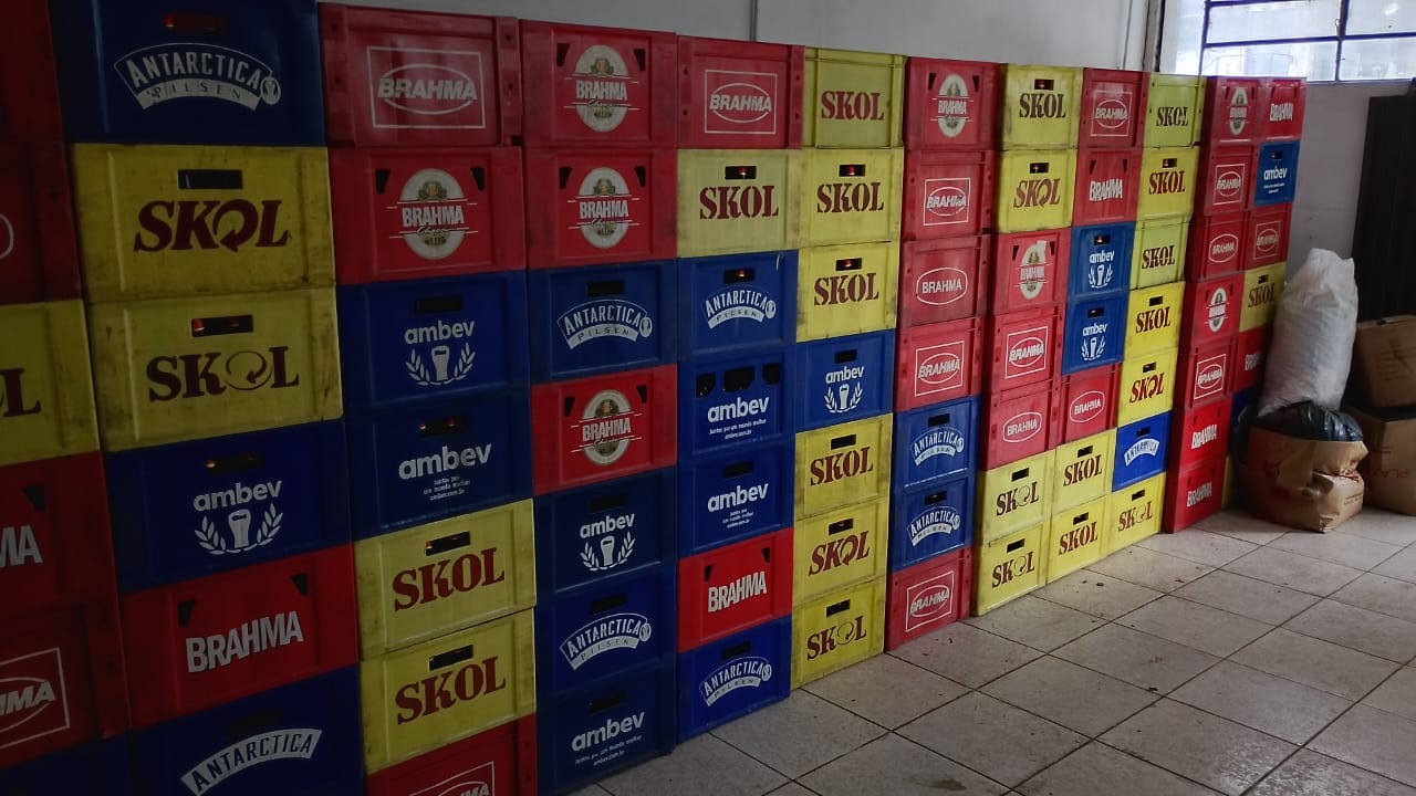 PCPR destrói mais de quatro mil garrafas de bebidas apreendidas