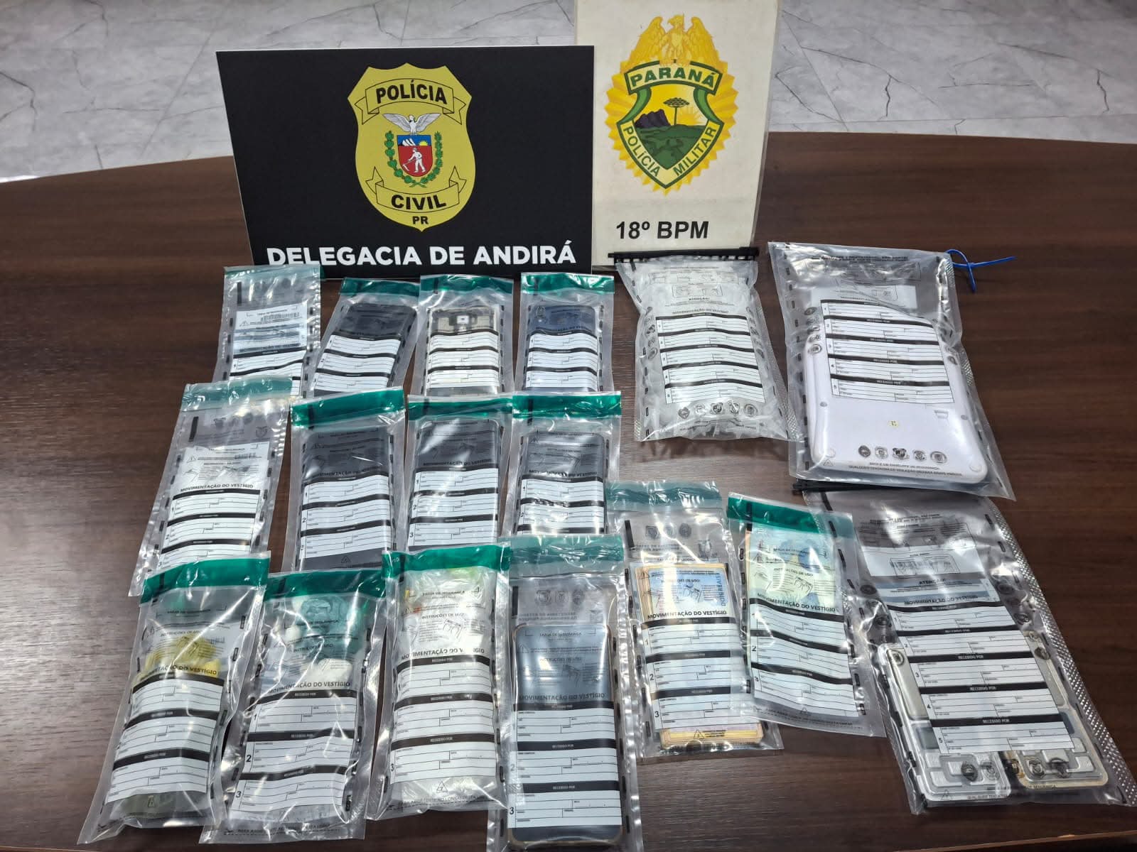 PCPR prende três pessoas por tráfico de drogas em Barra do Jacaré e Andirá