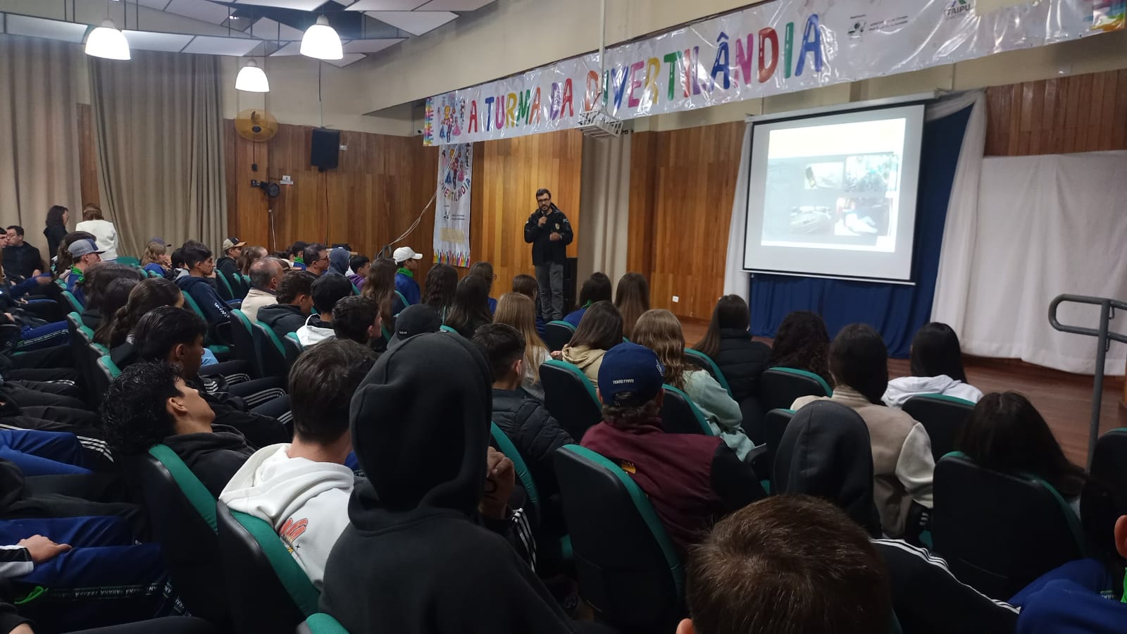 PCPR promove palestras sobre combate à violência doméstica para 300 estudantes em São Mateus do Sul