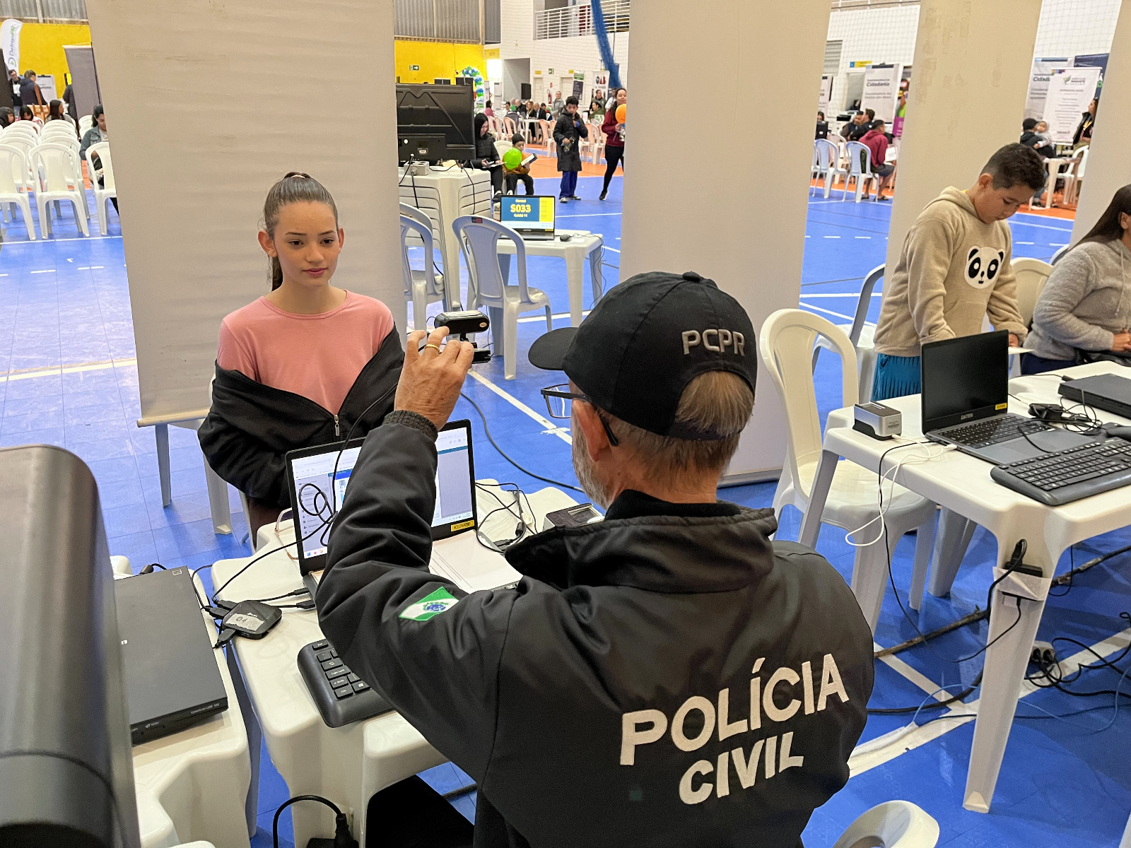 PCPR na Comunidade completa quatro anos e ultrapassa 400 mil atendimentos no Paraná