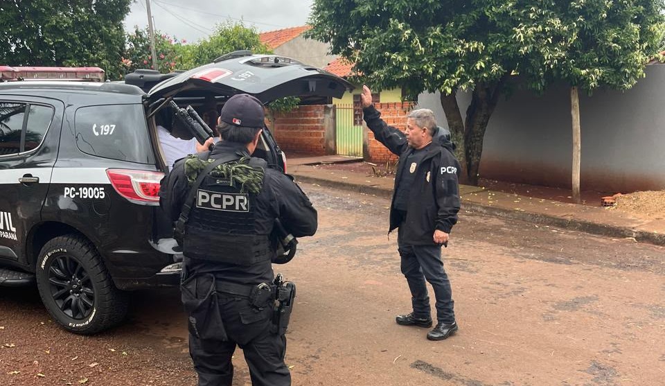 PCPR e PMPR prendem duas pessoas por tráfico de drogas em Sertaneja