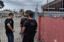 Policiais civis em cumprimento a mandados judiciais em Curitiba