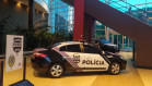 Viatura da PCPR em exposição no shopping 