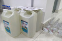 Garrafas apreendidas com álcool gel 