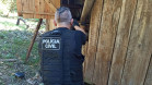 Policial civil averiguando local