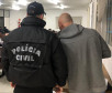 Policiais civis em preparo para a operação