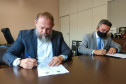 Delegado-geral e superintendente da CGU no momento da assinatura