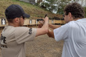 Participantes do curso em treinamento