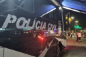 Onibus da polícia civil estacionado no litoral