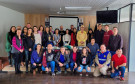Participantes do evento posando para foto geral