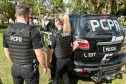 PCPR prende duas mulheres em flagrante por tráfico de drogas em Curitiba
