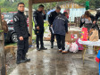 PCPR entrega de 21 cestas básicas, roupas, brinquedos e doces para famílias de Campo Largo