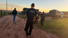 PCPR apreende R$ 48 mil, veículos, embarcações e armas durante operação contra fraude milionária em Maringá