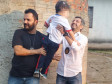 Policiais civis presenteiam criança vítima de maus-tratos e lesão corporal em Apucarana
